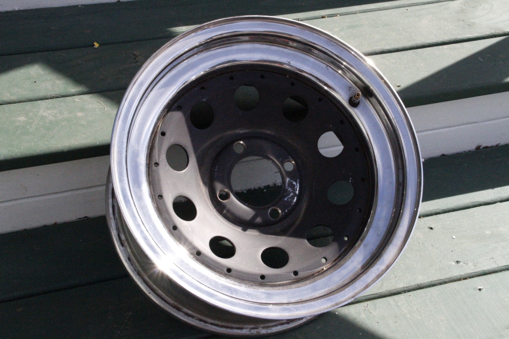 Index of /for_sale/4-lug-wheels-caps.
